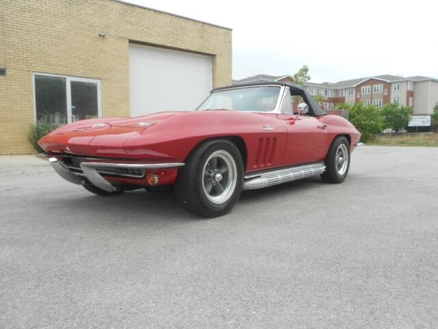 Chevrolet Corvette 1966 image number 17