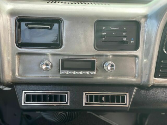 Chevrolet C-10 1964 image number 39