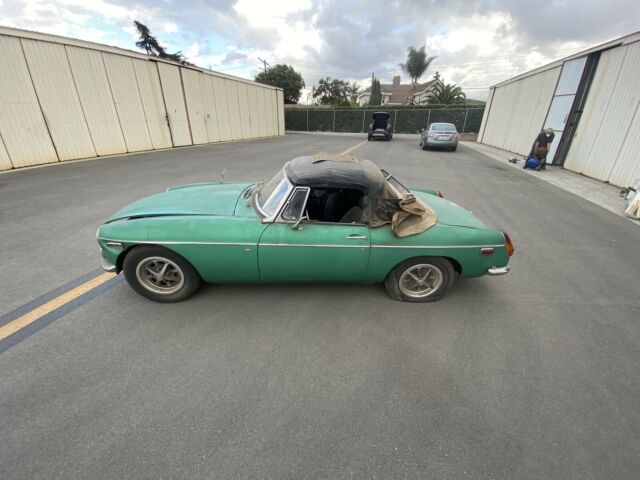 MG MGB 1971 image number 15
