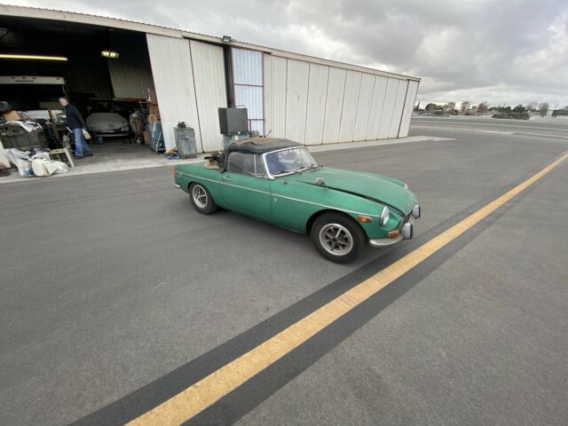 MG MGB 1971 image number 3