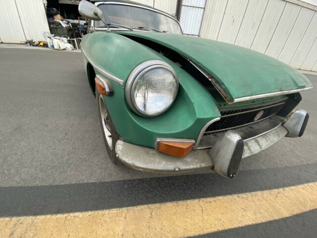 MG MGB 1971 image number 7