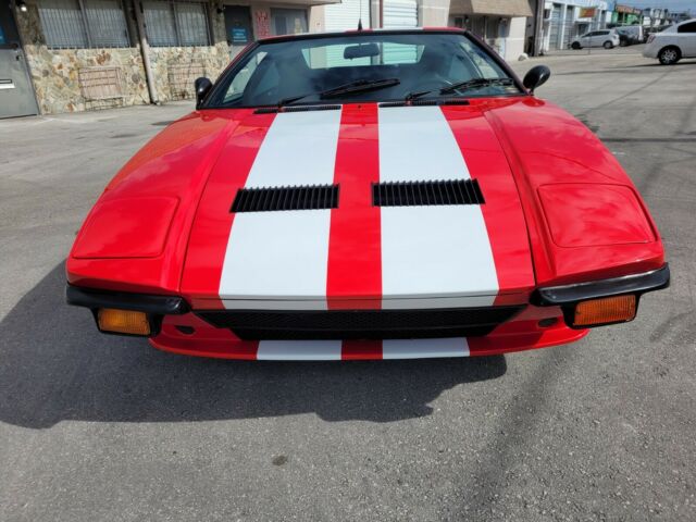 De Tomaso Pantera 1975 image number 1
