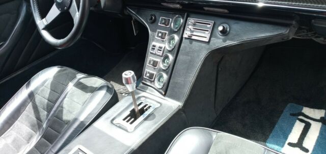 De Tomaso Pantera 1975 image number 35