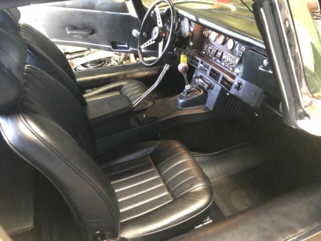 Jaguar E-Type 1974 image number 33