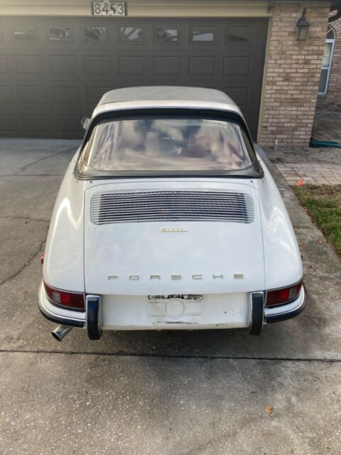 Porsche 911 1968 image number 27