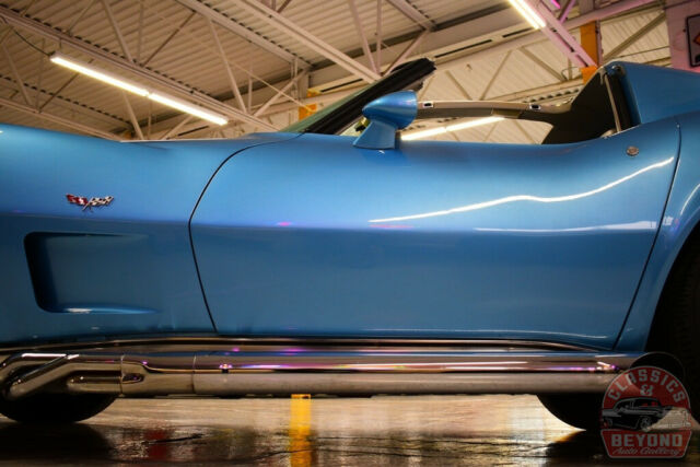 Chevrolet Corvette 1977 image number 18