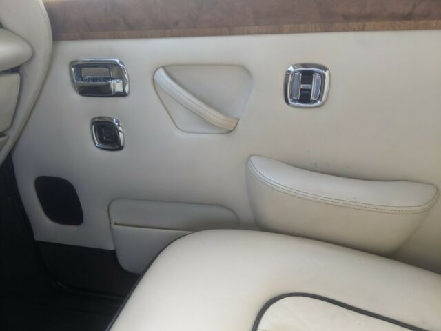 Rolls-Royce Silver Shadow 1974 image number 23