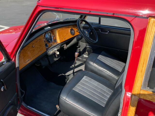 Austin Mini Traveller 1967 image number 17