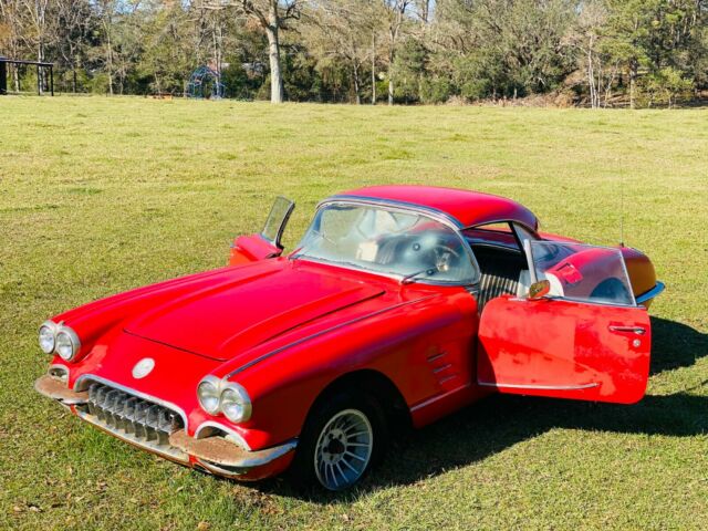 Chevrolet Corvette 1960 image number 10