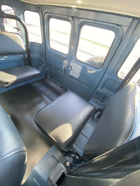 Toyota Land Cruiser 1977 image number 32