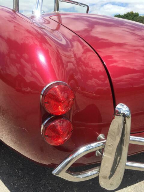 AC Cobra 1965 image number 9