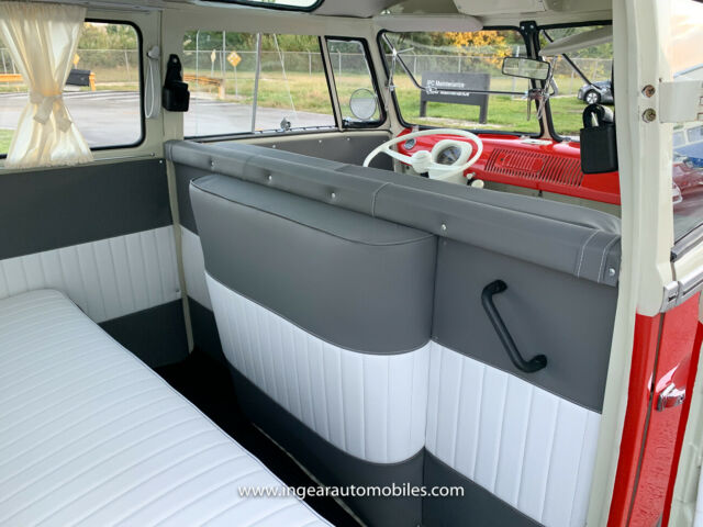Volkswagen Bus/Vanagon 1975 image number 15