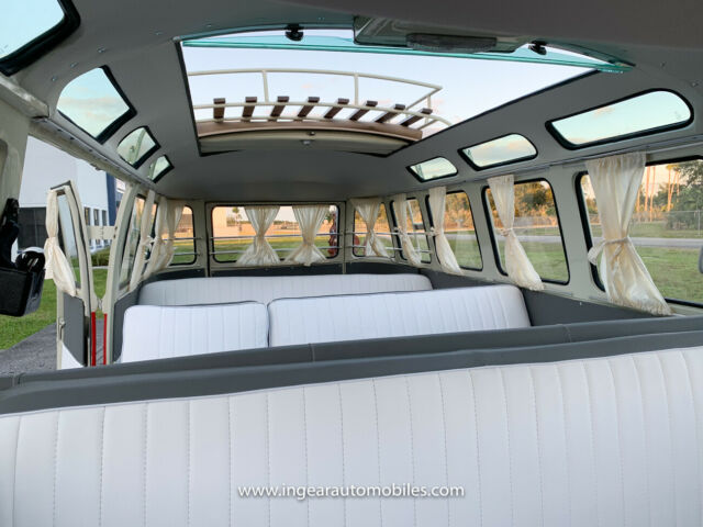 Volkswagen Bus/Vanagon 1975 image number 17