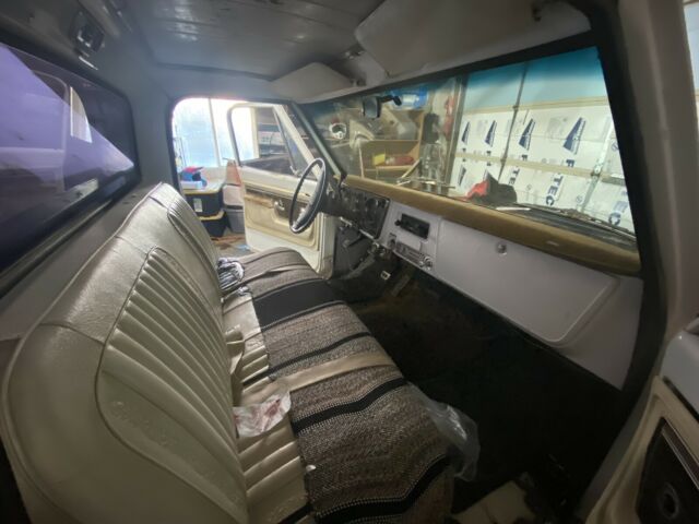 Chevrolet C20/K20 1972 image number 36