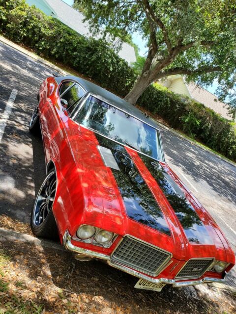 Oldsmobile Cutlass 1972 image number 0
