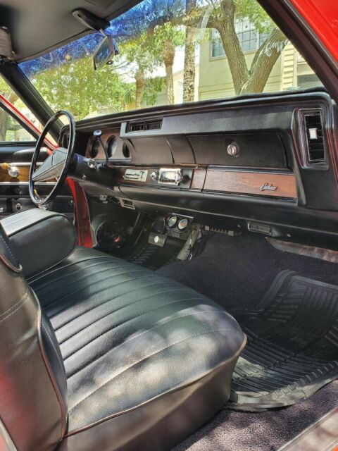 Oldsmobile Cutlass 1972 image number 11
