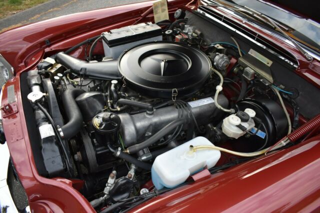Mercedes-Benz 200-Series 1971 image number 31