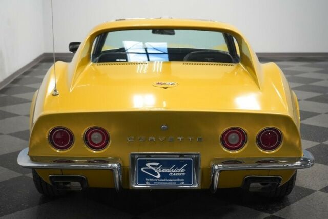 Chevrolet Corvette 1971 image number 11