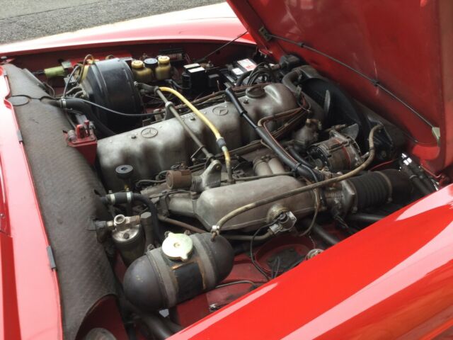 Mercedes-Benz SL-Class 1970 image number 12