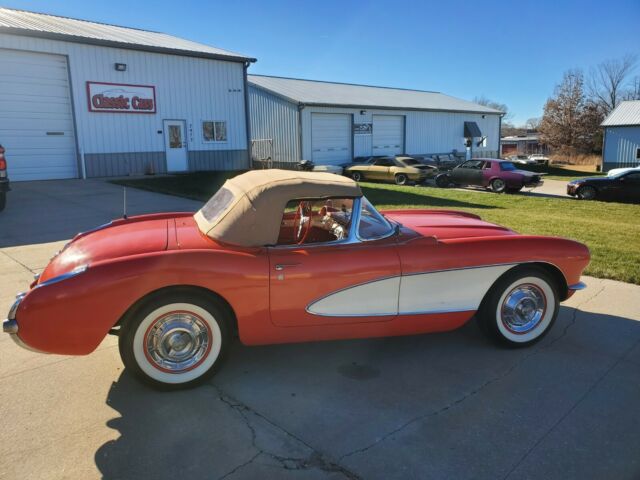 Chevrolet Corvette 1956 image number 31