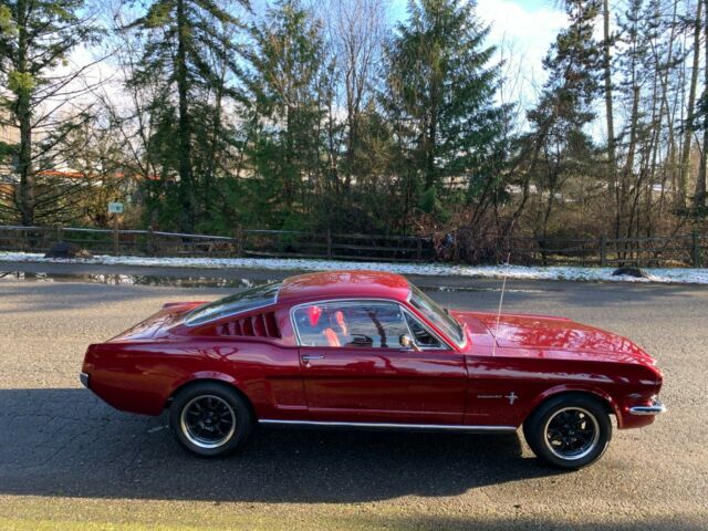 Ford Mustang 1966 image number 2