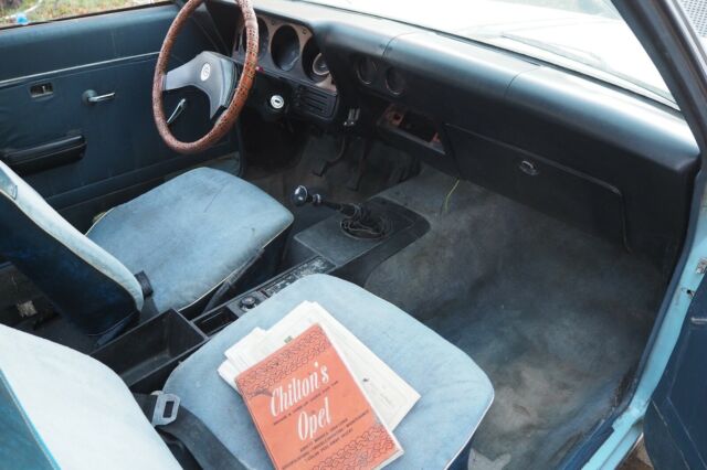 Opel Manta 1972 image number 24