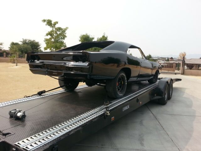 Dodge Charger 1968 image number 4
