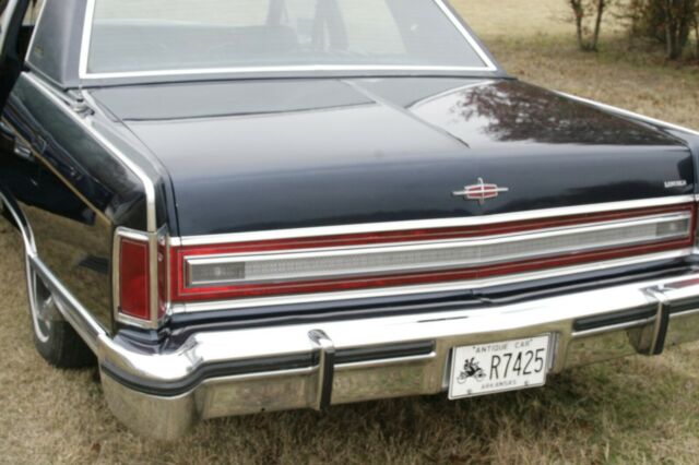 Lincoln Continental 1979 image number 35