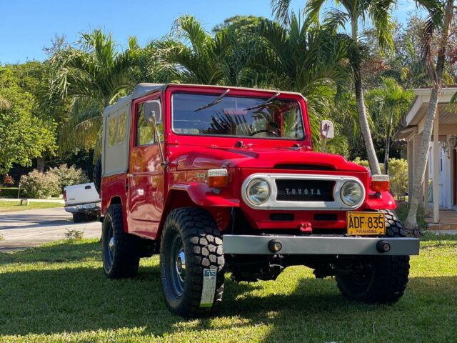 Toyota Land Cruiser 1971 image number 0