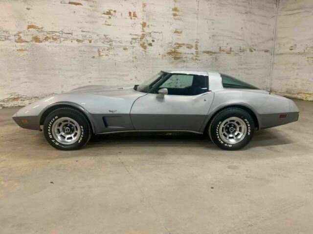 Chevrolet Corvette 1978 image number 1