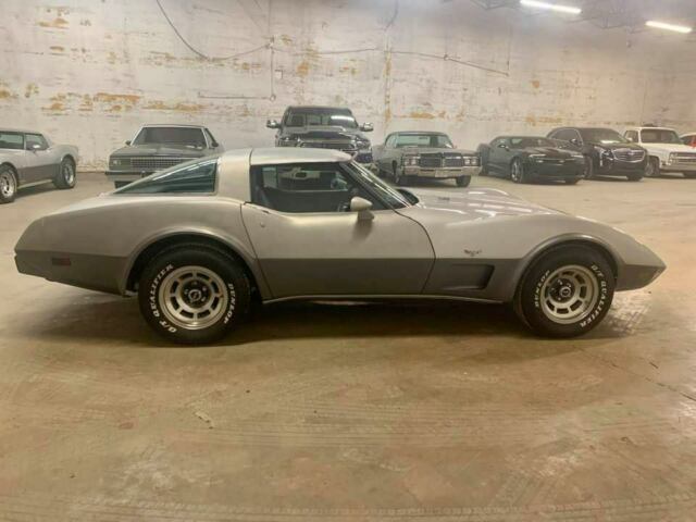 Chevrolet Corvette 1978 image number 21