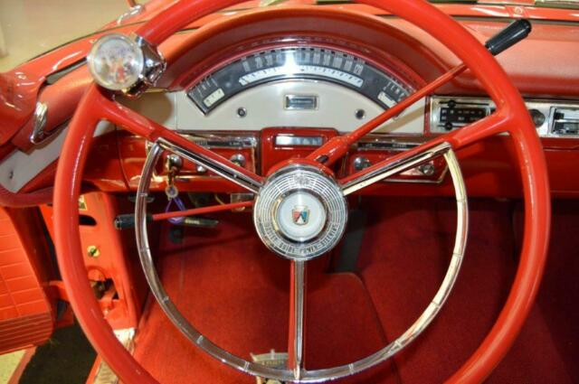 Ford Fairlane 1957 image number 14