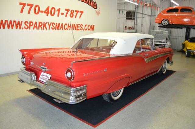 Ford Fairlane 1957 image number 26