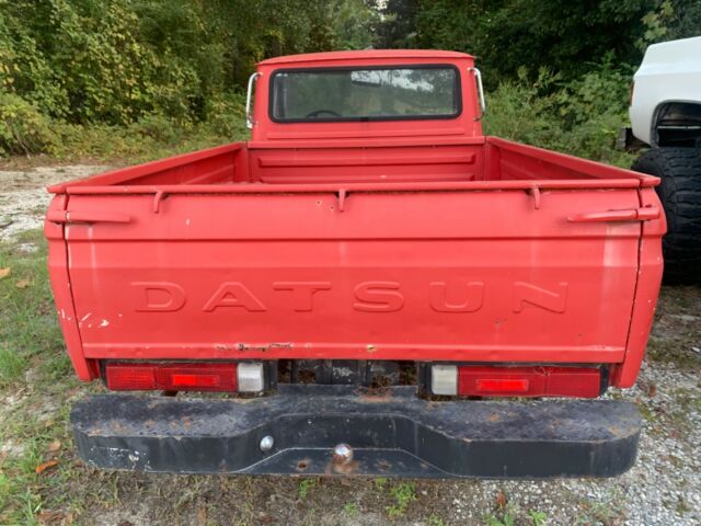 Datsun Pickup 1971 image number 0