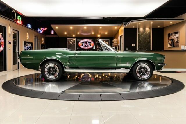 Ford Mustang 1967 image number 12