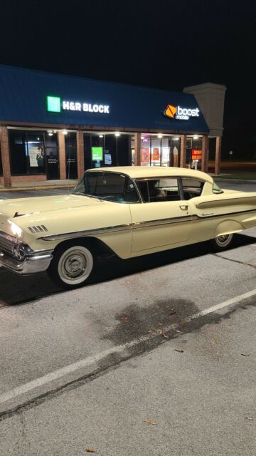 Chevrolet Biscayne 1958 image number 0