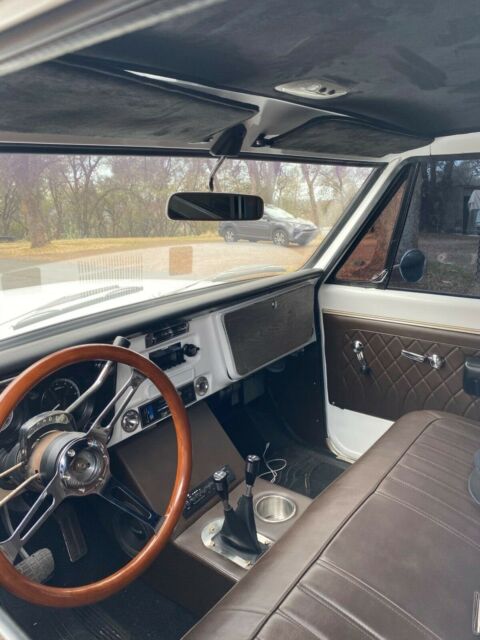 Chevrolet Suburban 1969 image number 6