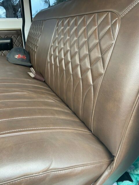 Chevrolet Suburban 1969 image number 7