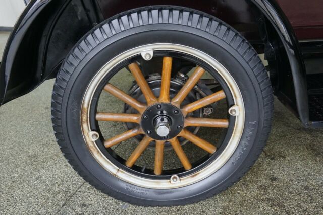 Ford Model T 1927 image number 11