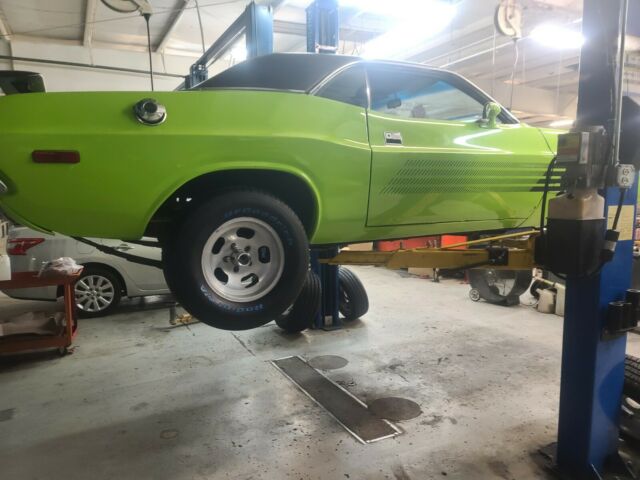 Dodge Challenger 1972 image number 8