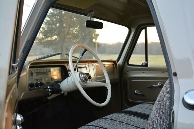 Chevrolet C-10 1964 image number 14