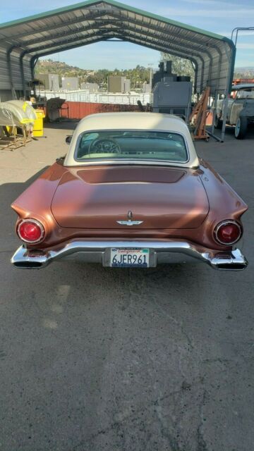 Ford Thunderbird 1957 image number 3