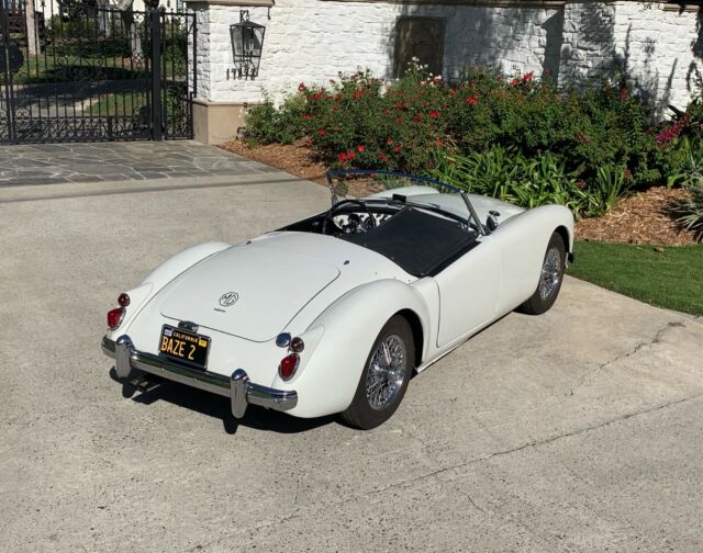 MG MGA 1960 image number 5