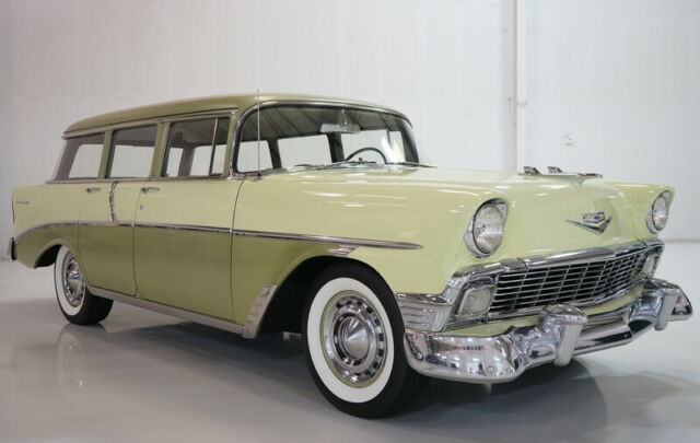 Chevrolet Townsman 1956 image number 2