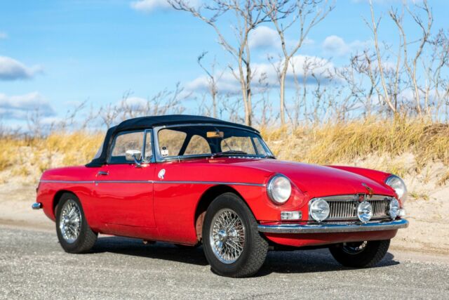 MG MGB 1966 image number 6