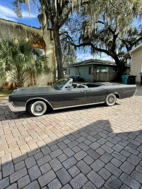 Lincoln Continental 1967 image number 20