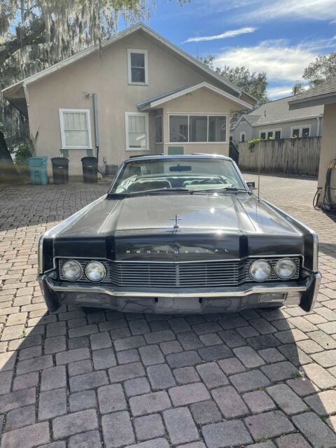 Lincoln Continental 1967 image number 6
