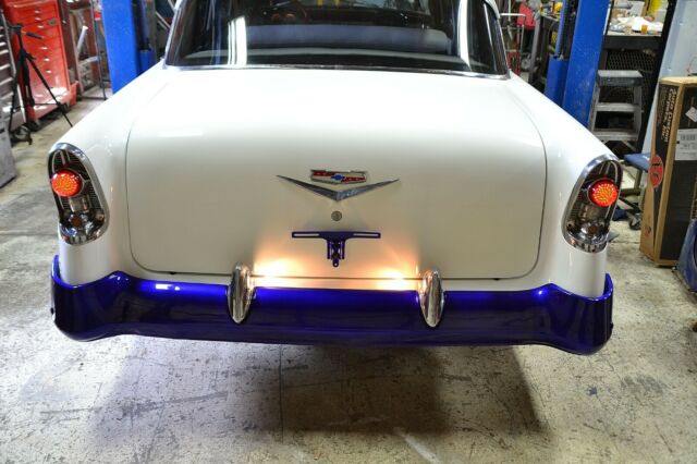 Chevrolet Bel Air/150/210 1956 image number 19