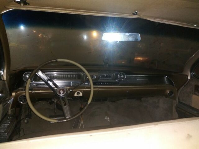 Cadillac Fleetwood 1961 image number 21