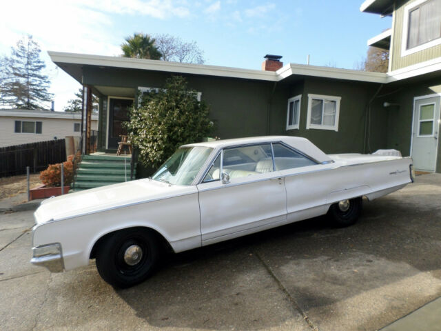 Chrysler Newport 1965 image number 1